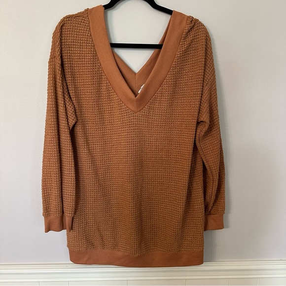 Adreamly Women’s Long Sleeve Deep V-Neck Waffle Knit Burnt Orange Top Sz XL GUC - Picture 2 of 8